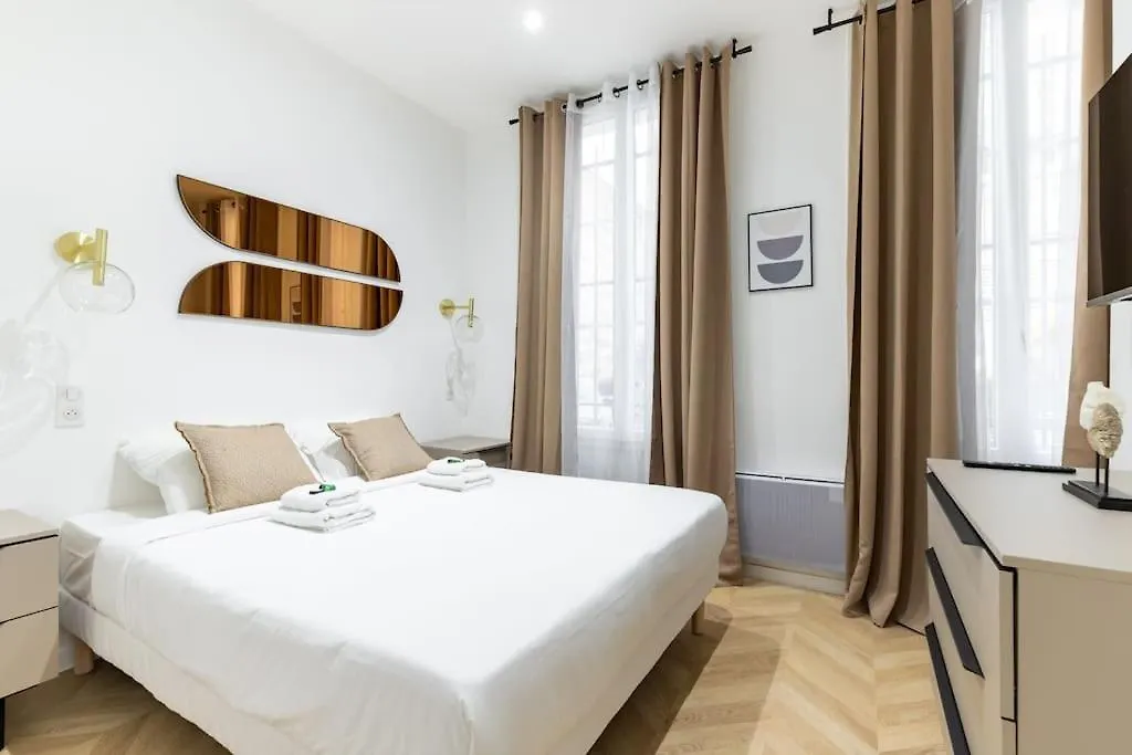 Fleurus Luxembourg Luxury 6p 2br Lägenhet Paris